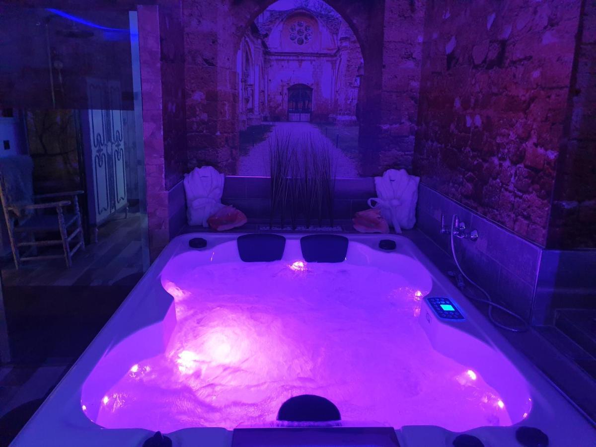 La Veguilla Deluxe Jacuzzi Apartment อลามา เด อรากอน ภายนอก รูปภาพ
