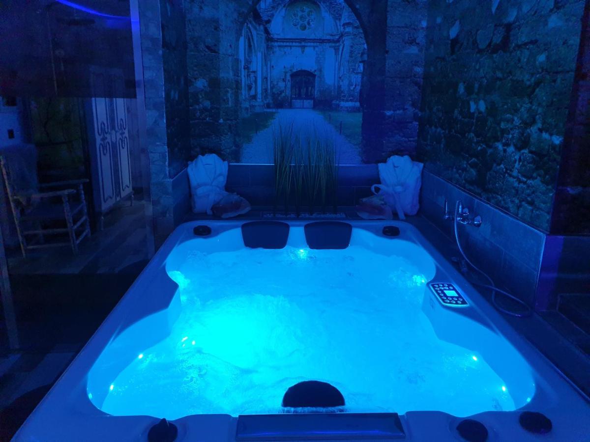 La Veguilla Deluxe Jacuzzi Apartment อลามา เด อรากอน ภายนอก รูปภาพ