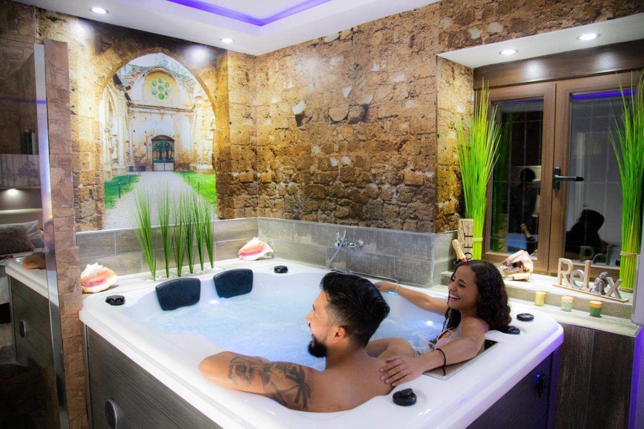 La Veguilla Deluxe Jacuzzi Apartment อลามา เด อรากอน ภายนอก รูปภาพ