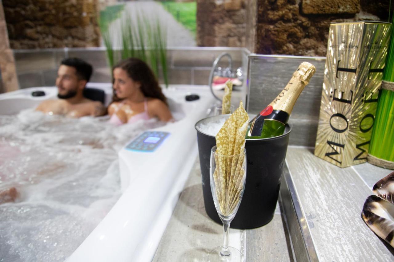 La Veguilla Deluxe Jacuzzi Apartment อลามา เด อรากอน ภายนอก รูปภาพ