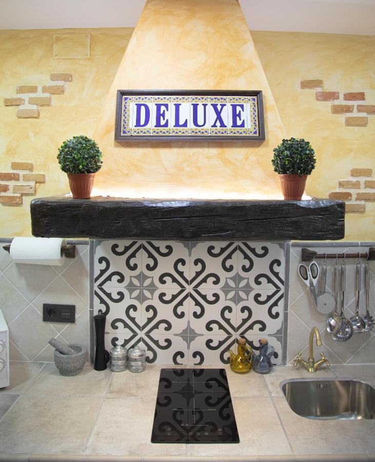 La Veguilla Deluxe Jacuzzi Apartment อลามา เด อรากอน ภายนอก รูปภาพ